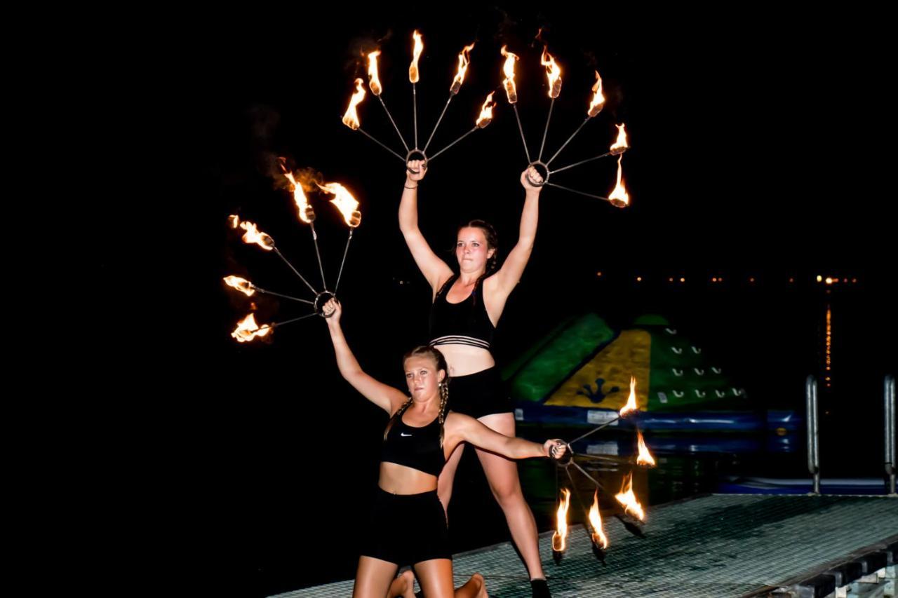 Camping Village Punta Navaccia Tuoro sul Trasimeno Exteriör bild
