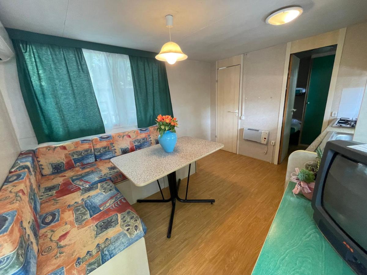 Camping Village Punta Navaccia Tuoro sul Trasimeno Exteriör bild
