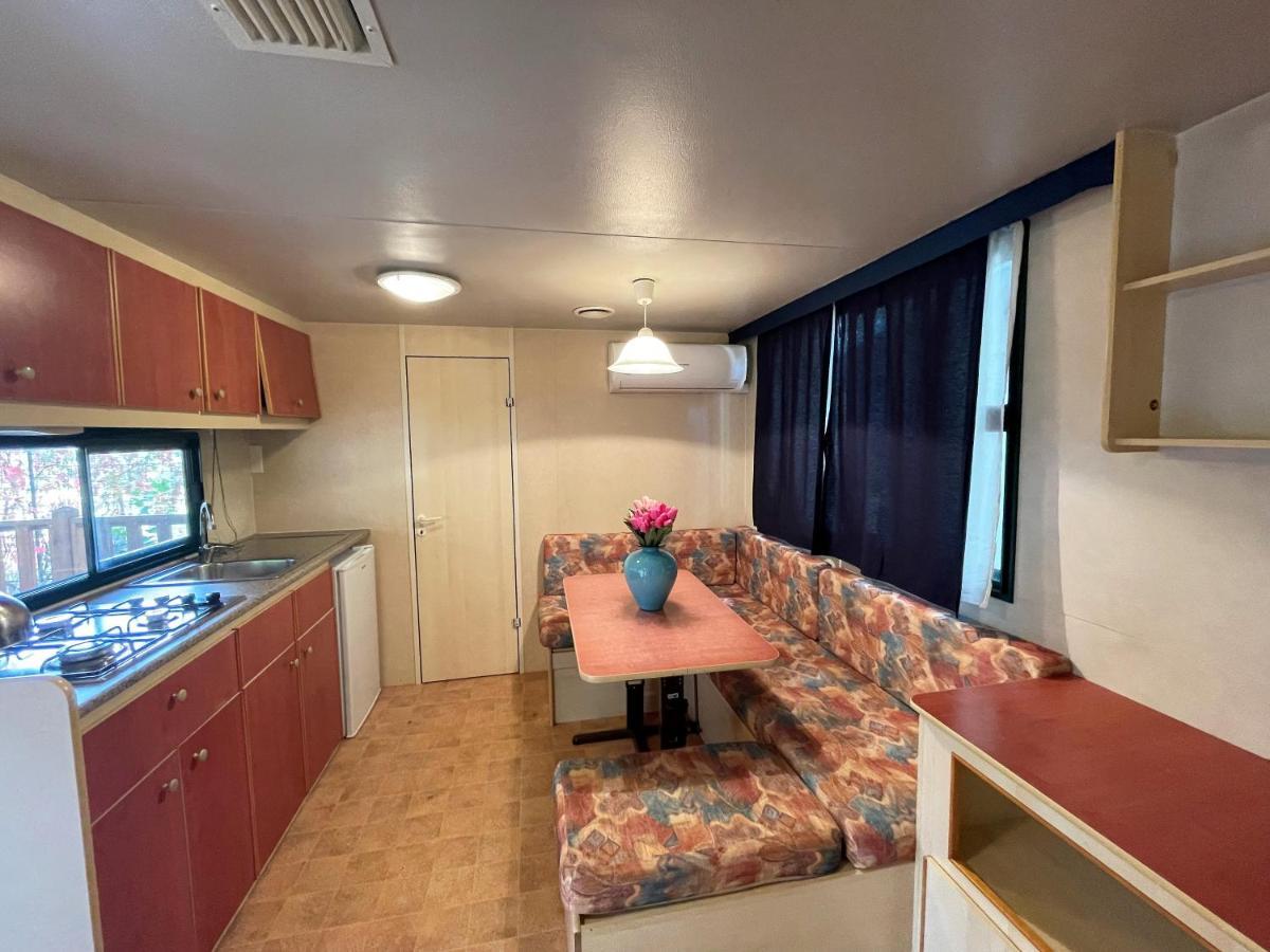 Camping Village Punta Navaccia Tuoro sul Trasimeno Exteriör bild
