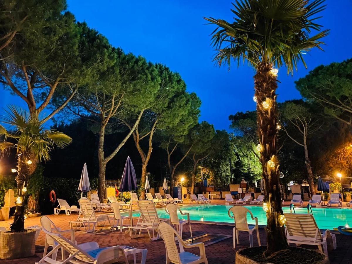 Camping Village Punta Navaccia Tuoro sul Trasimeno Exteriör bild