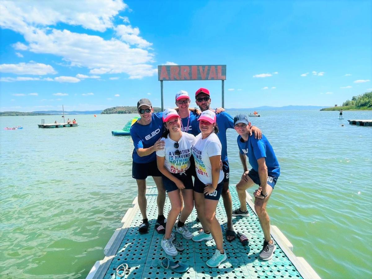 Camping Village Punta Navaccia Tuoro sul Trasimeno Exteriör bild