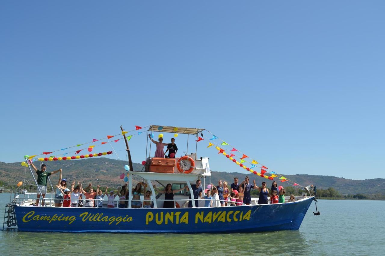 Camping Village Punta Navaccia Tuoro sul Trasimeno Exteriör bild